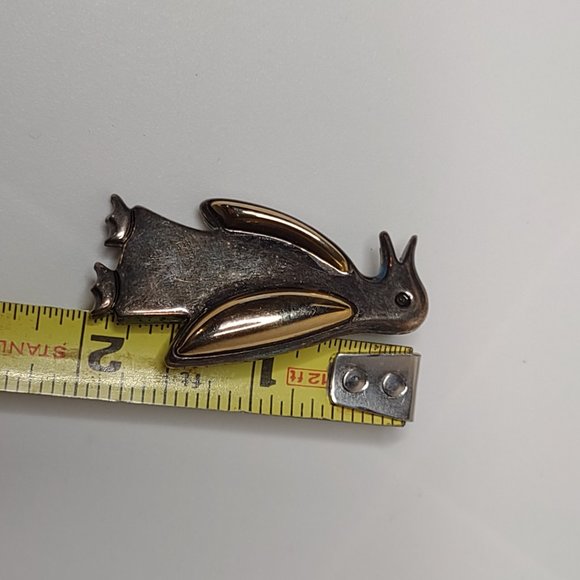 Cute Vintage Metal Two Tone Penguin Brooch Or Pendant - Picture 10 of 16